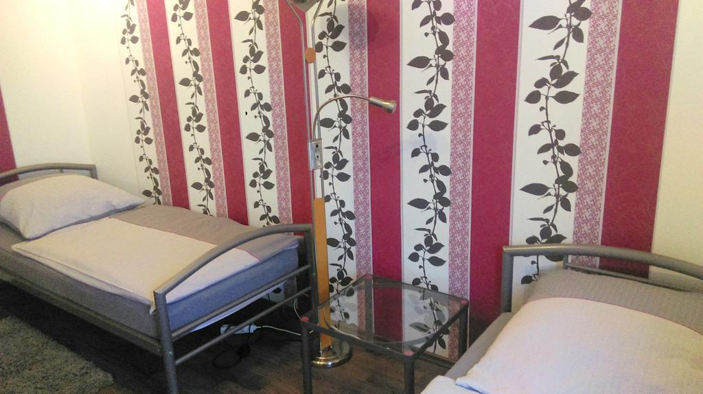 Ferienwohnung Familie Perl Immenhausen エクステリア 写真